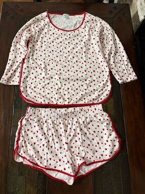 White & Red Heart-Print Women's Pajama Set - Short Sleeve Top & Shorts